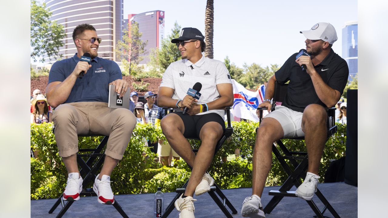 Photos: Aaron Rodgers, Tom Brady win 'The Match' in Las Vegas
