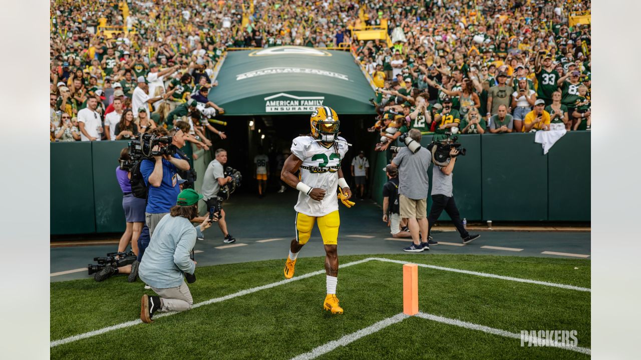 Green Bay Packers on X: .@LambeauField looking mighty fine ahead of # FamilyNight 