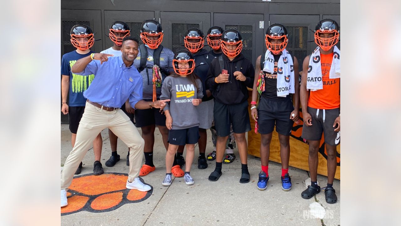 Green Bay Packers, American Family Insurance donate new Xenith helmets to  10 high school football teams