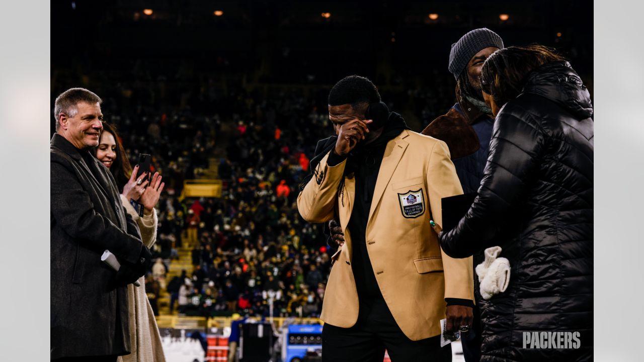 LeRoy Butler's name unveiled on the Lambeau Field façade