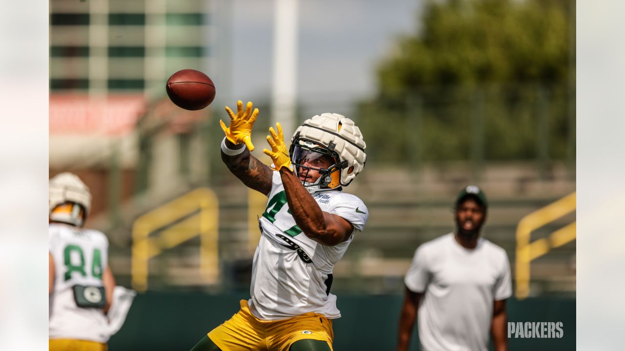 Green Bay Packers' Robert Tonyan runs a drill at the NFL football team's  practice field training camp Tuesday, May 31, 2022, in Green Bay, Wis. (AP  Photo/Morry Gash Stock Photo - Alamy