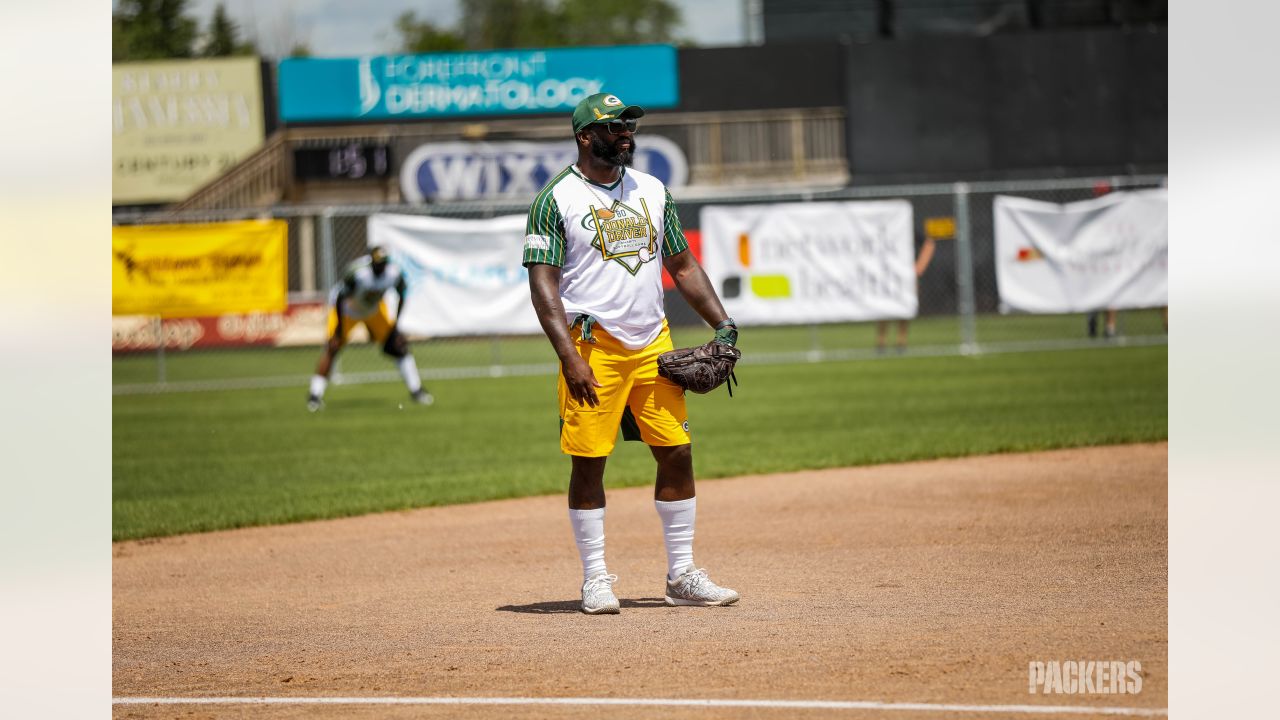 Donald Driver hosts third annual charity softball game, raises