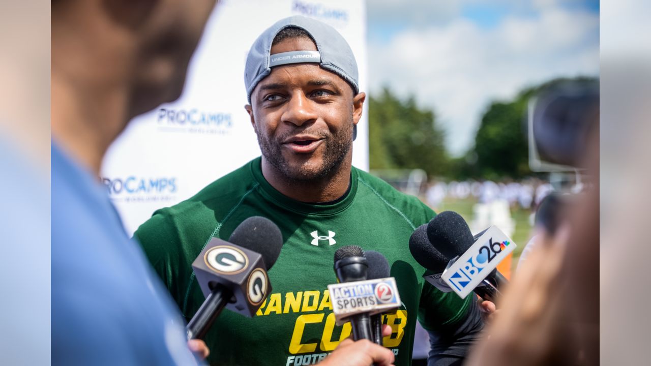 Randall Cobb embraces the role of mentor