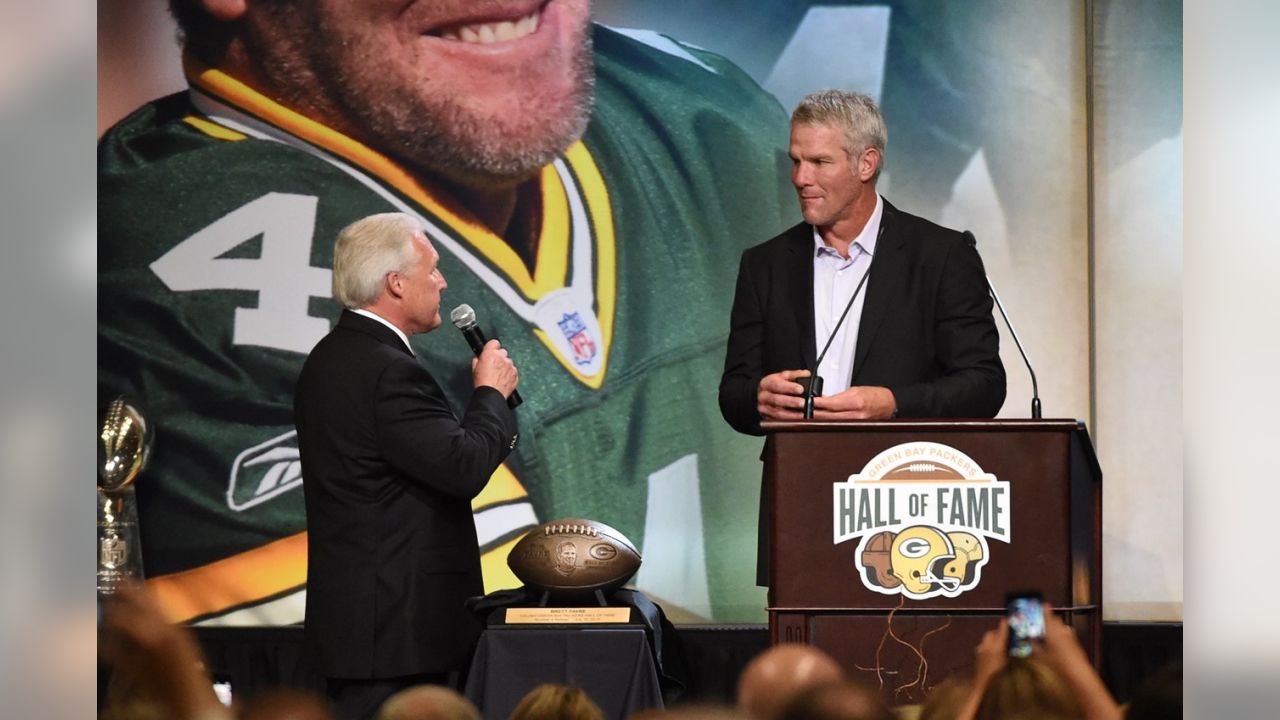 Packers to honor Favre's Hall of Fame induction with Oct. 16