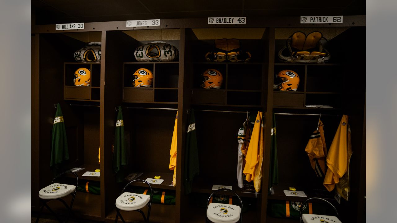 Green Bay Packers on X: Locker room ➡️ field #GBvsATL