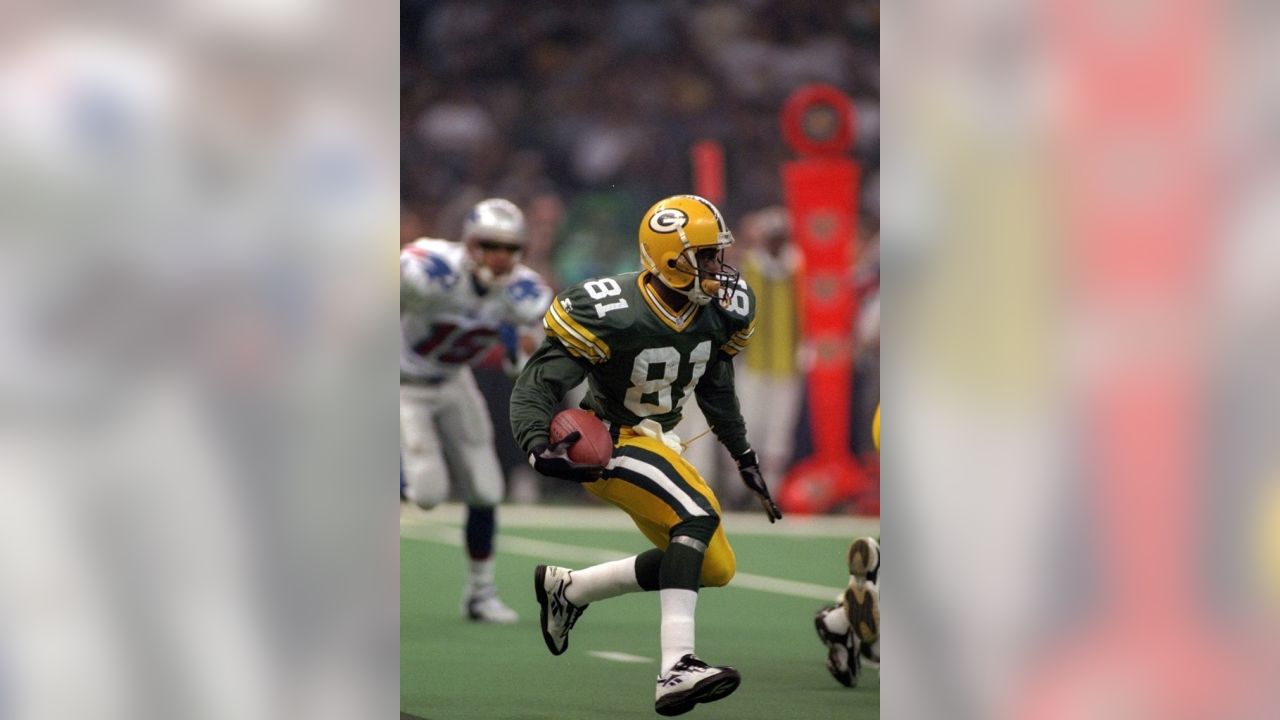 Gallery: 1997 Super Bowl XXXI, Patriots vs. Packers