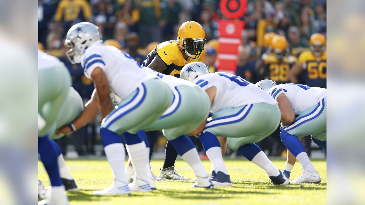 Armour: Julius Peppers quietly sets Packers' tone