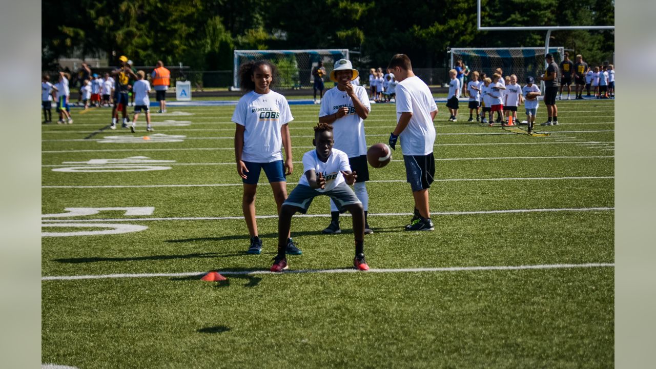 Randall Cobb hosts Football ProCamp in Green Bay