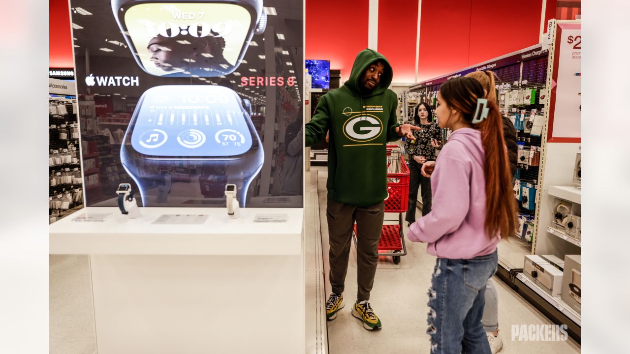 Photos: Tariq Carpenter and teammates host shopping spree for Boys and  Girls Club of Green Bay