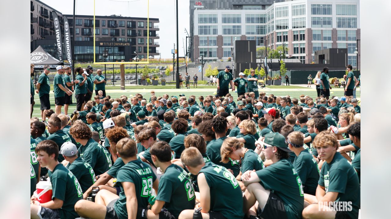 Photos: Packers RB AJ Dillon hosts football camp at Titletown