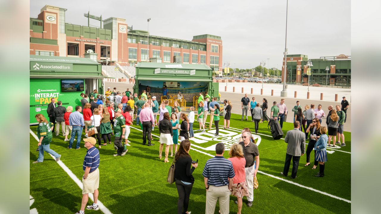 Lambeau Field Live presented by Associated Bank kicks off