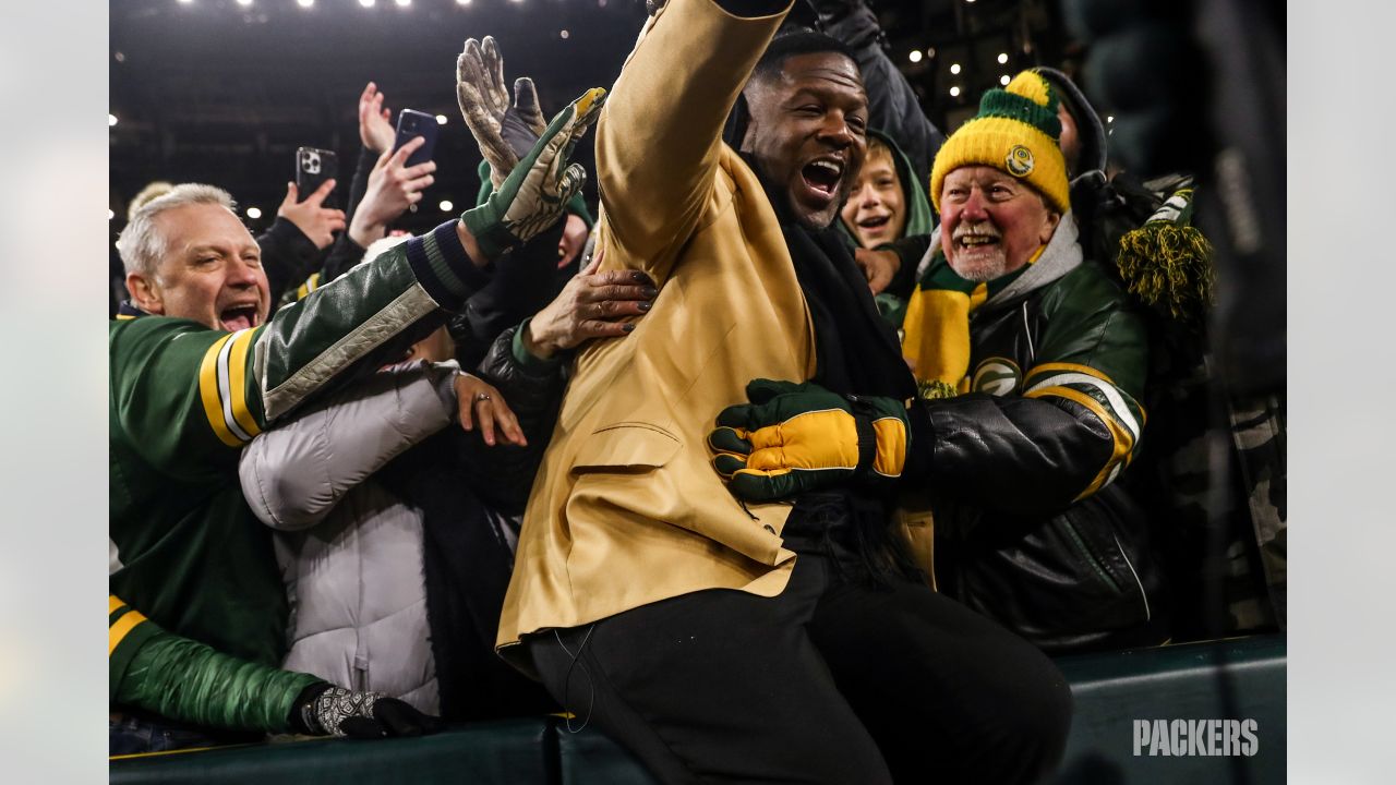 Ex-Packers star LeRoy Butler's name added to Lambeau façade Thursday