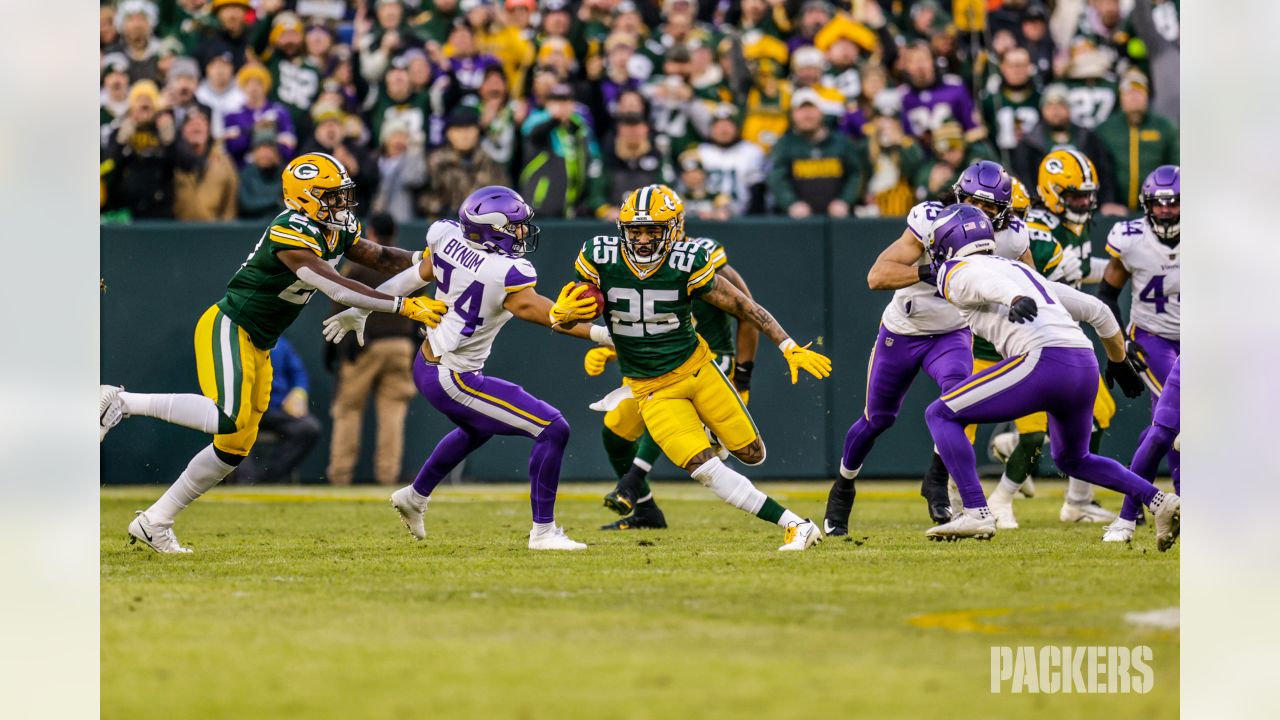 Green Bay Packers Keisean Nixon (25) during an NFL football game Sunday, Jan.  1, 2023, in Green Bay, Wis. (AP Photo/Mike Roemer Stock Photo - Alamy