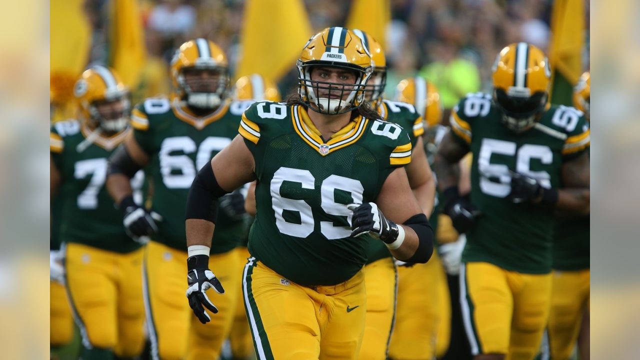 Green Bay Packers on X: RETWEET to show @DavidBakhtiari some birthday  love! 