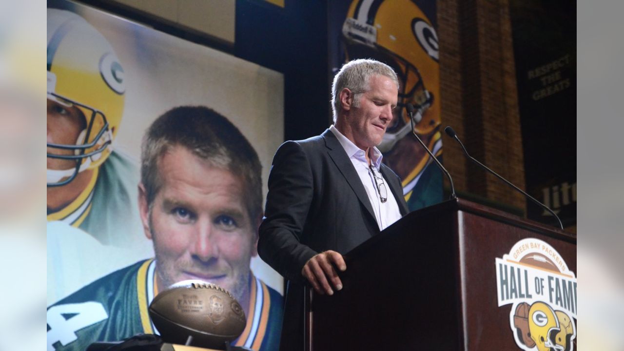 Brett Favre's Hall of Fame Induction Photo Gallery - Acme Packing