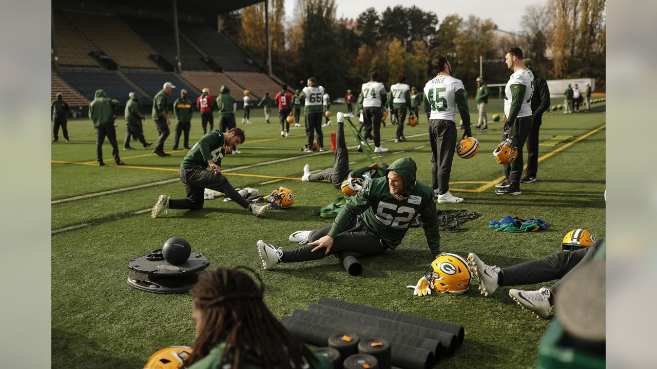 Packers hold final practice of week in Seattle