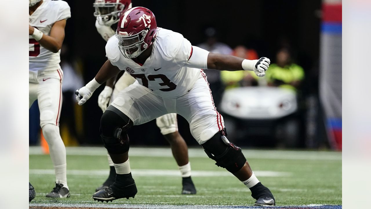 Is Charles Cross the top offensive tackle prospect in the 2022 NFL Draft?