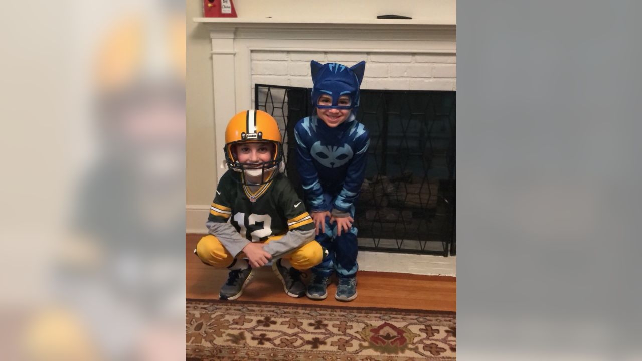 Packers fans show off their Halloween costumes