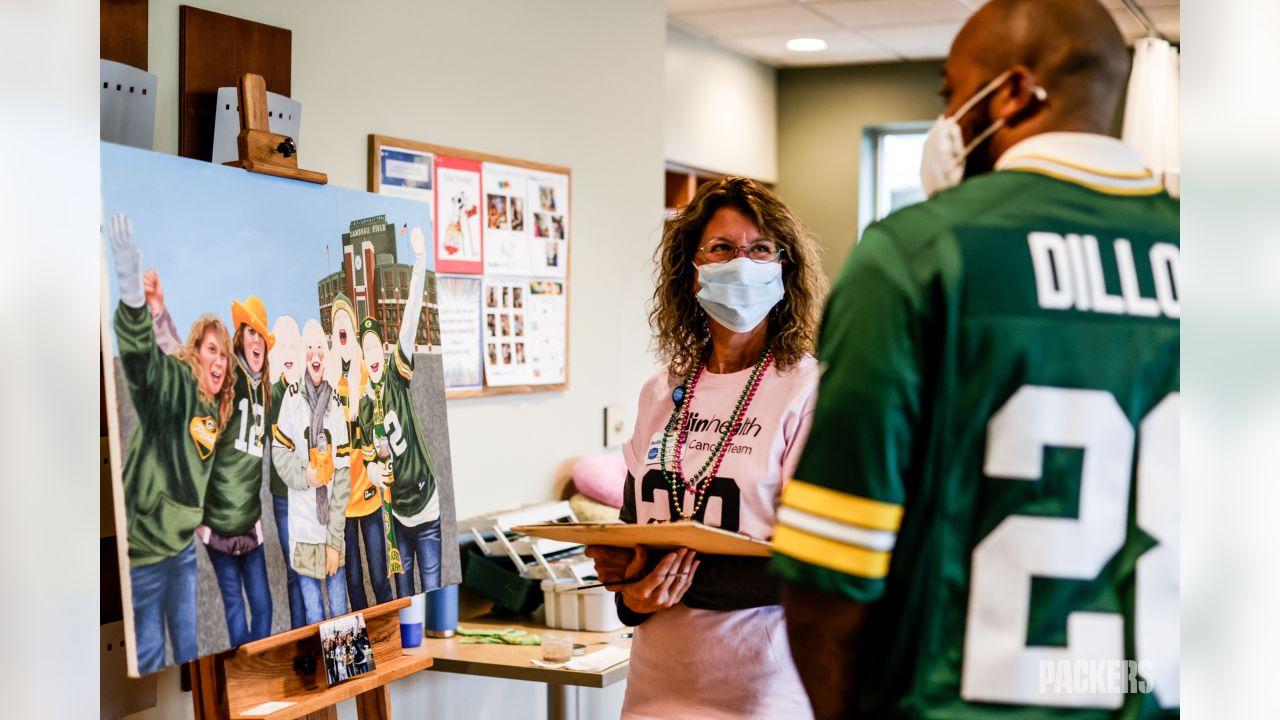 Packers running back AJ Dillon surprises cancer patients at Bellin