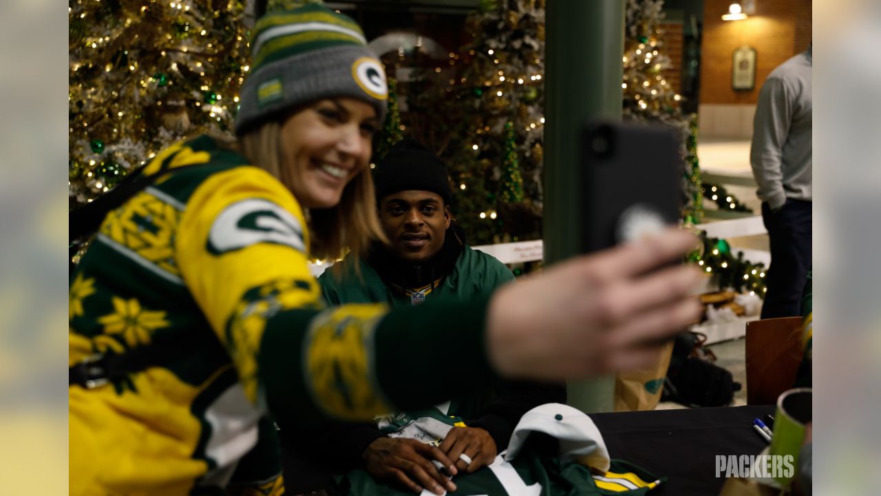 Aaron Rodgers and Packers Celebrate Christmas With a Sizeable Donation to  Salvation Army - EssentiallySports