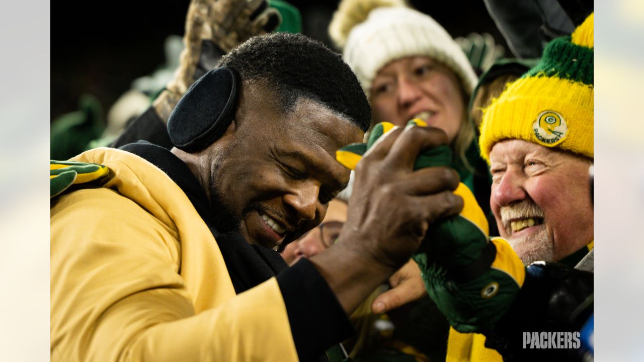 Ex-Packers star LeRoy Butler's name added to Lambeau façade Thursday