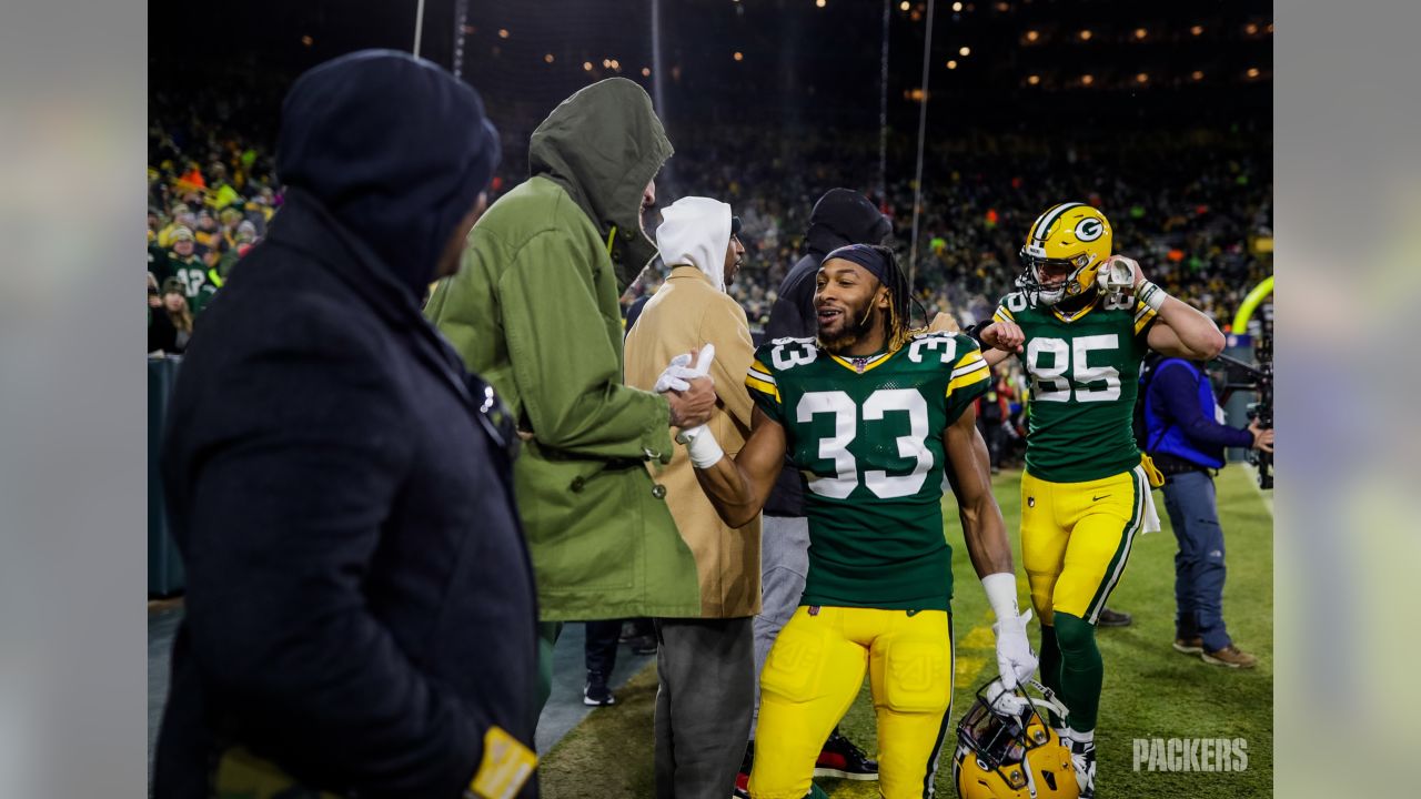 Photos: Anthony Davis, Lil Wayne attend Packers-Seahawks game at Lambeau  Field