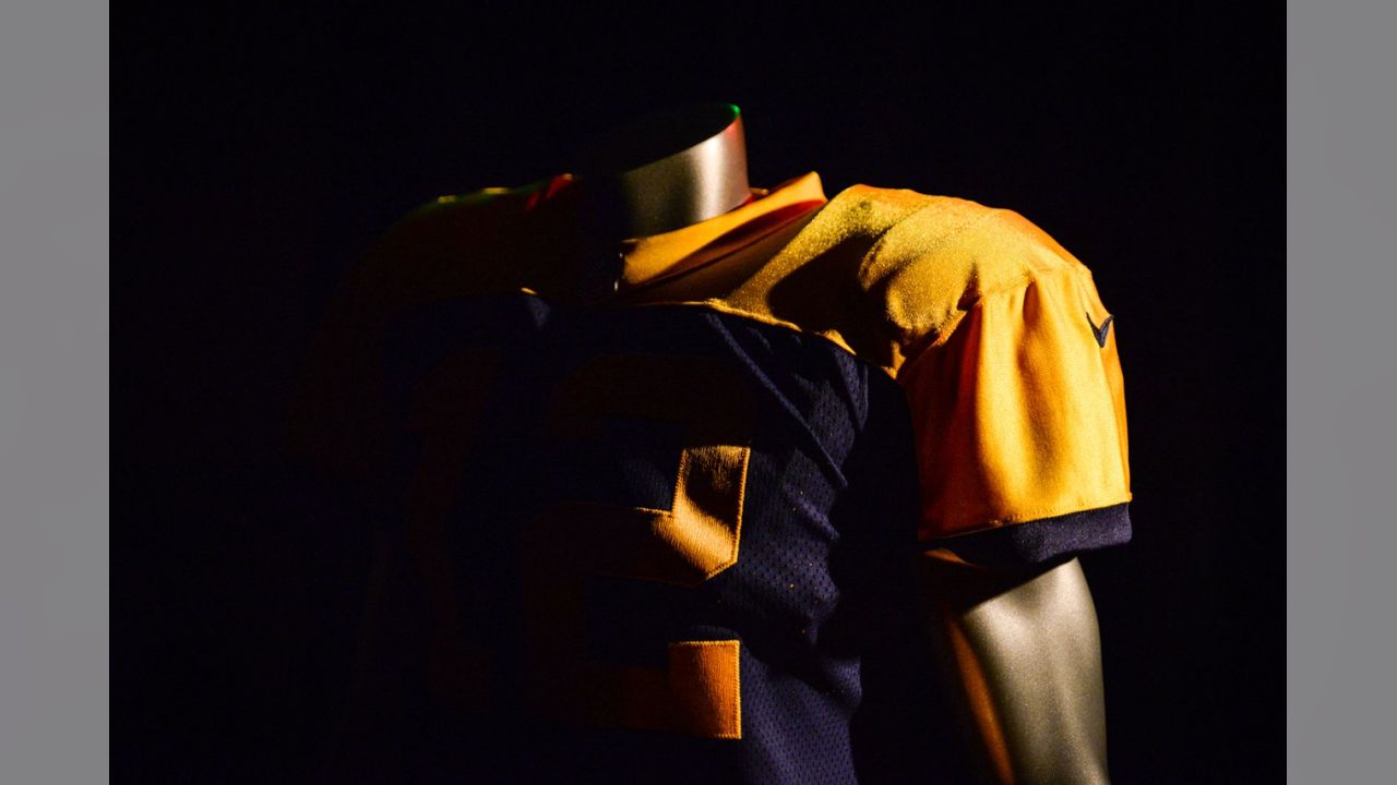 Packers unveil new third uniform, see it in this story