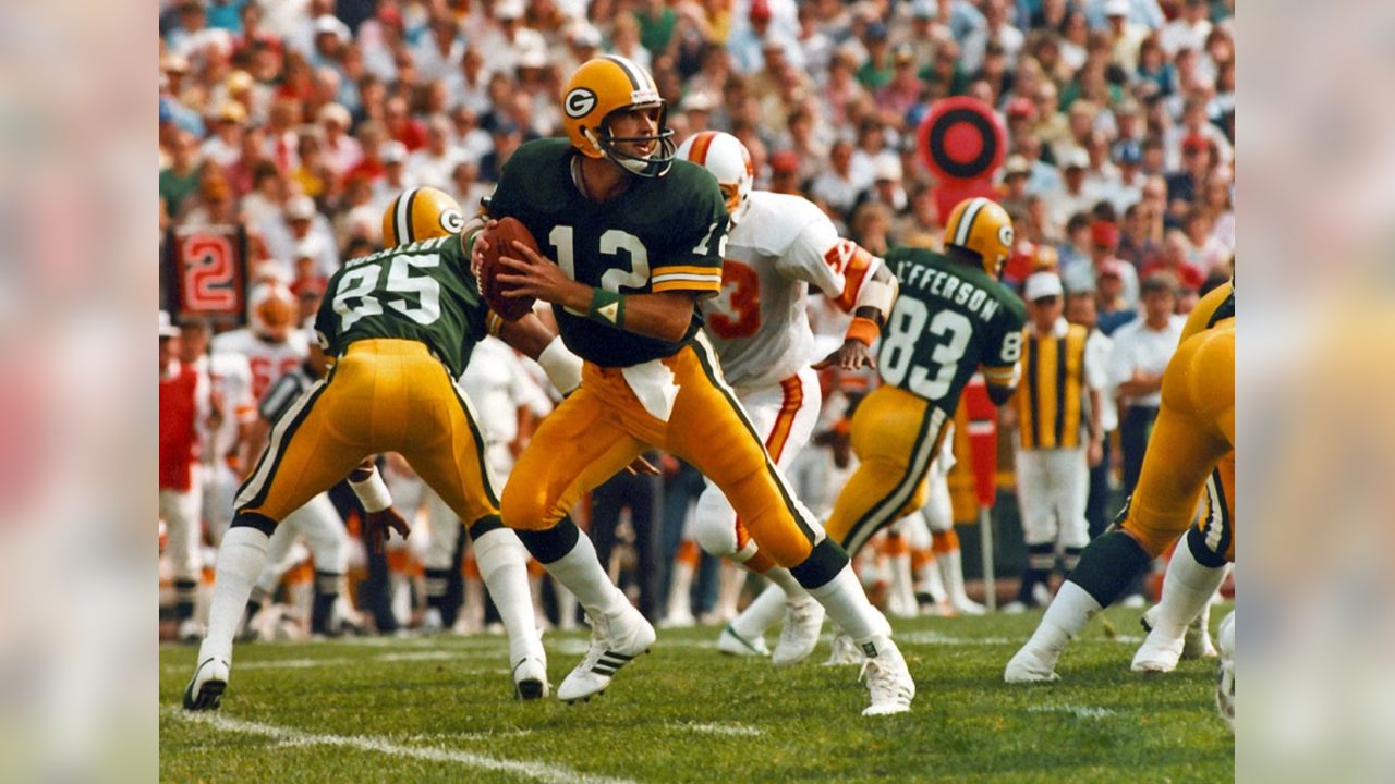 The 1983 Green Bay Packers QB Lynn Dickey American football  American-football Golf tips Ala…