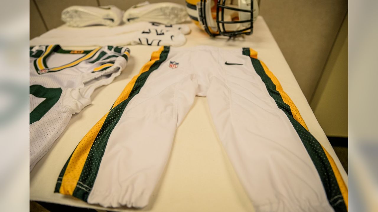 Green Bay Packers on X: 👀 all white #ColorRush uniforms for #TNF Pregame  photos 📸:  #CHIvsGB #GoPackGo   / X