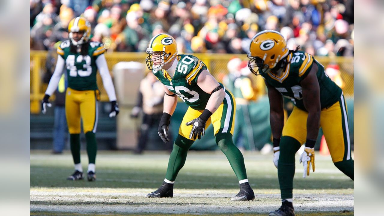 LB A.J. Hawk retires as a Packer