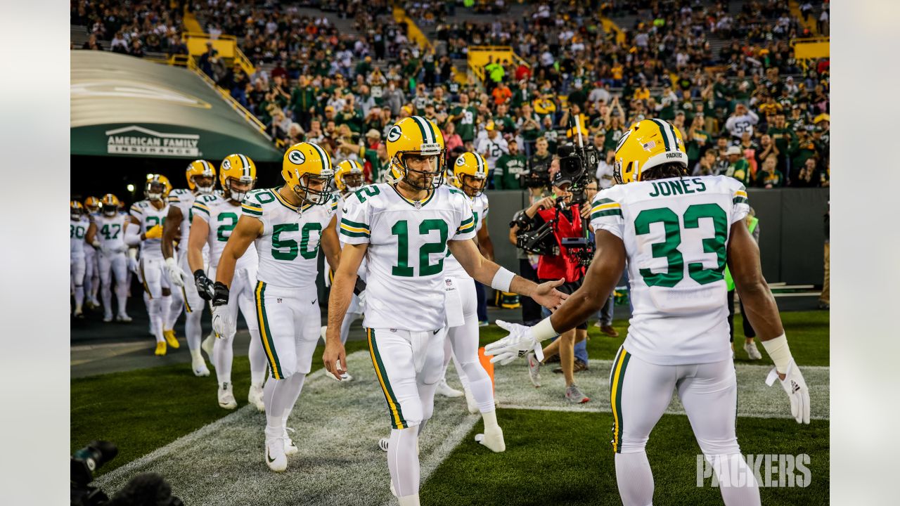 Aaron Rodgers in the Green Bay Packers all-white color rush