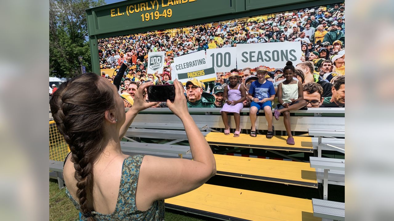 Packers fan has been to 488 home games and only missed 2 since 1977