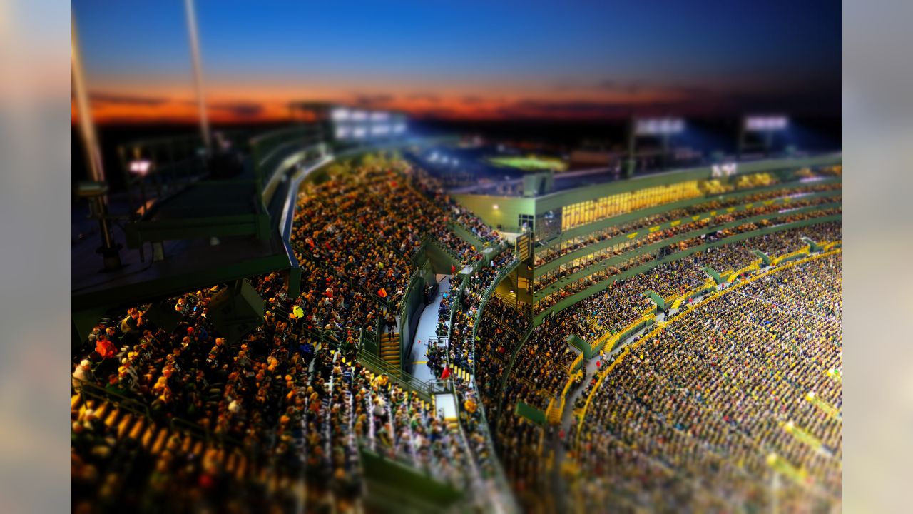 Lambeau Field Stadium District to stay - Coliseum