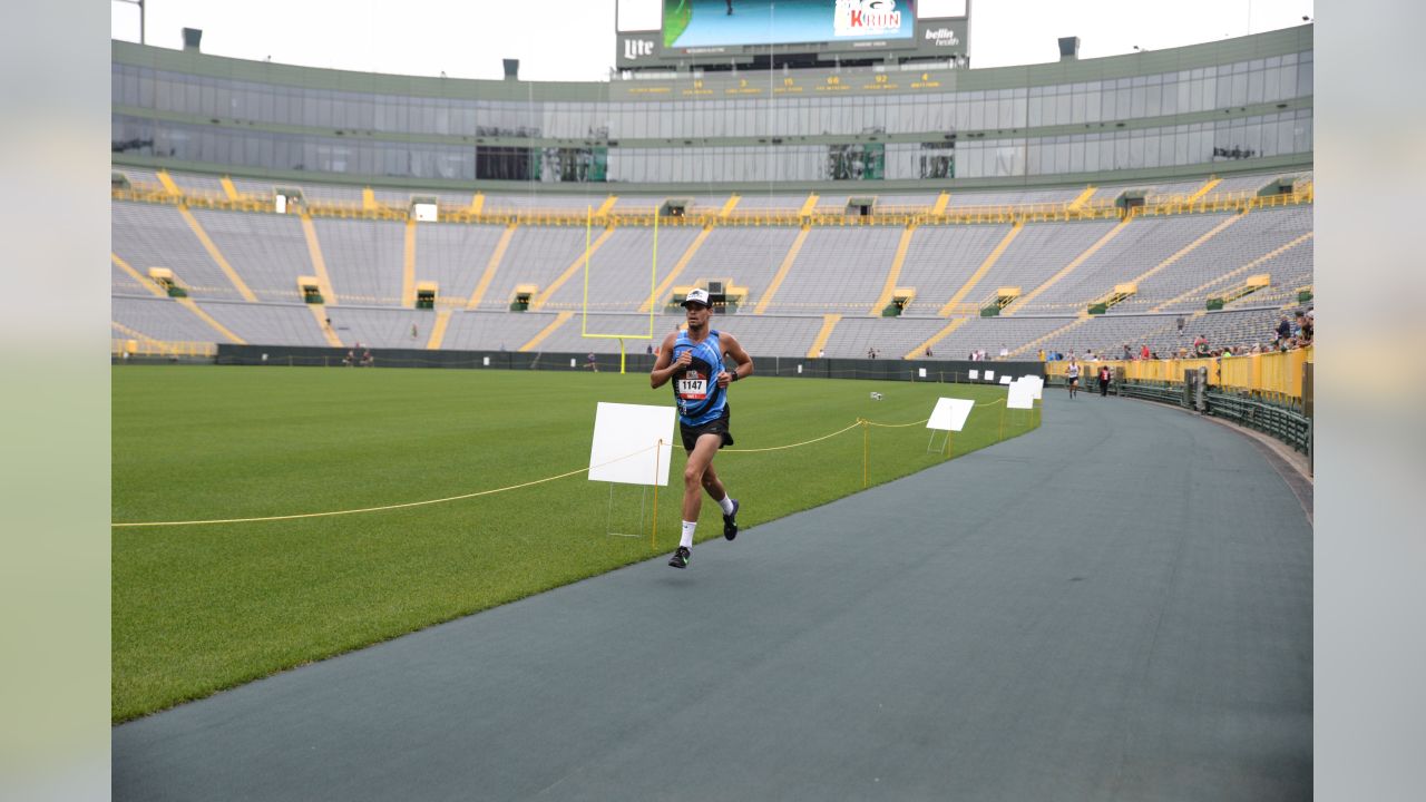 Run around Lambeau: Packers 5K and Kids Run kicks off tonight