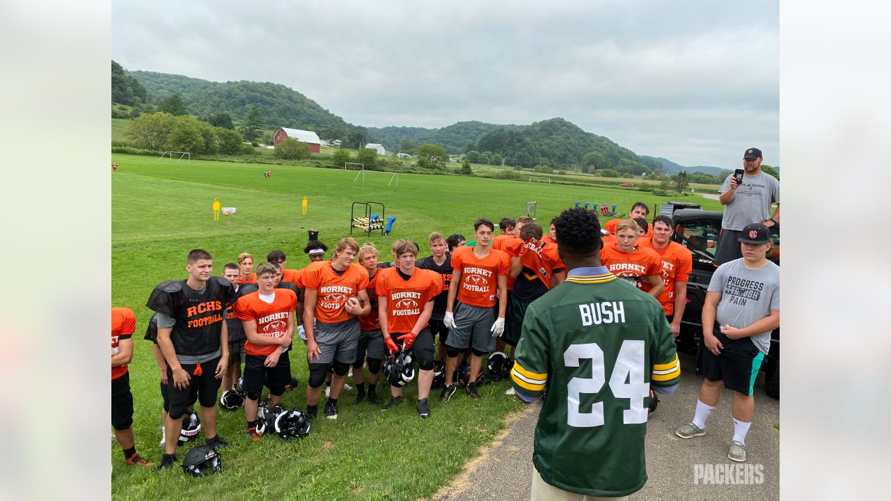 Packers, American Family Insurance donate new Xenith helmets to 10 high  school football teams In Wisconsin