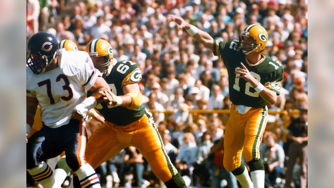 Today in Pro Football History: 1976: Packers Obtain Lynn Dickey