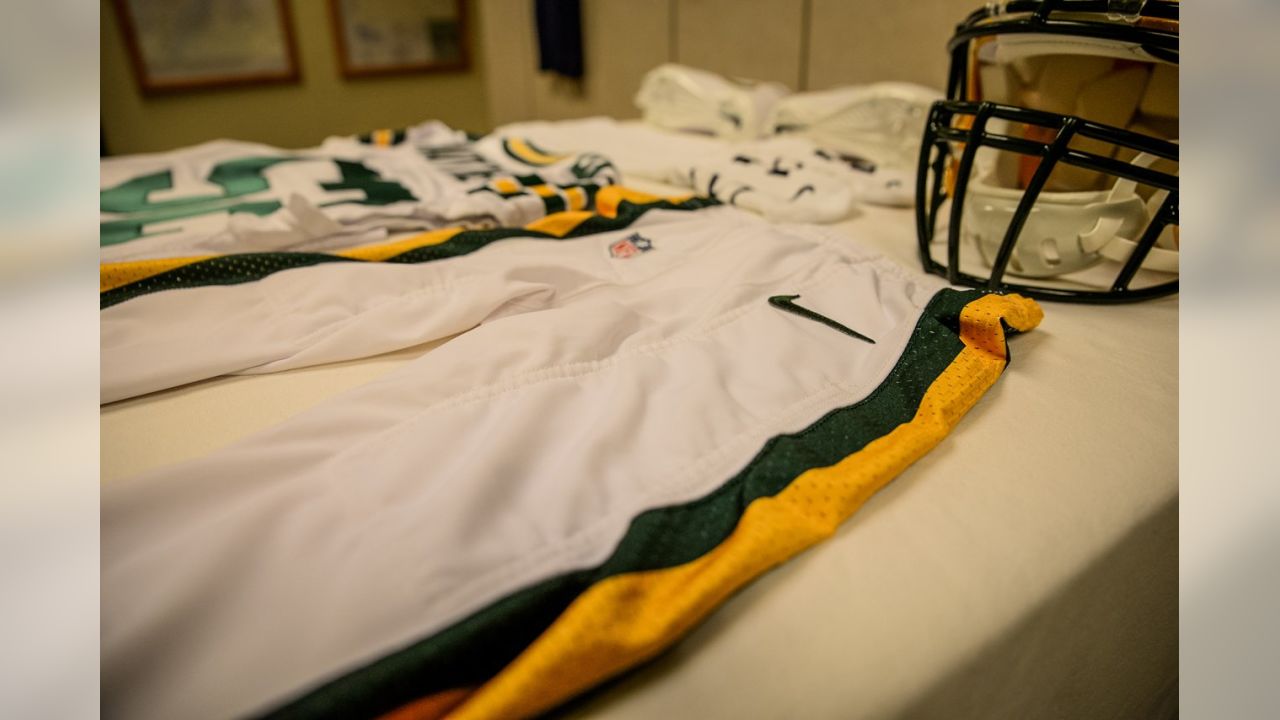 Vote: Do you like Packers' all-white “Color Rush” uniforms?