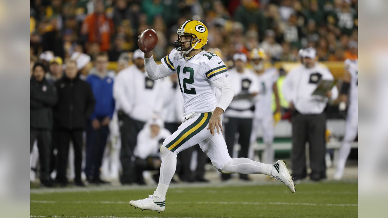 How it happened: Aaron Rodgers connects on record 39 passes