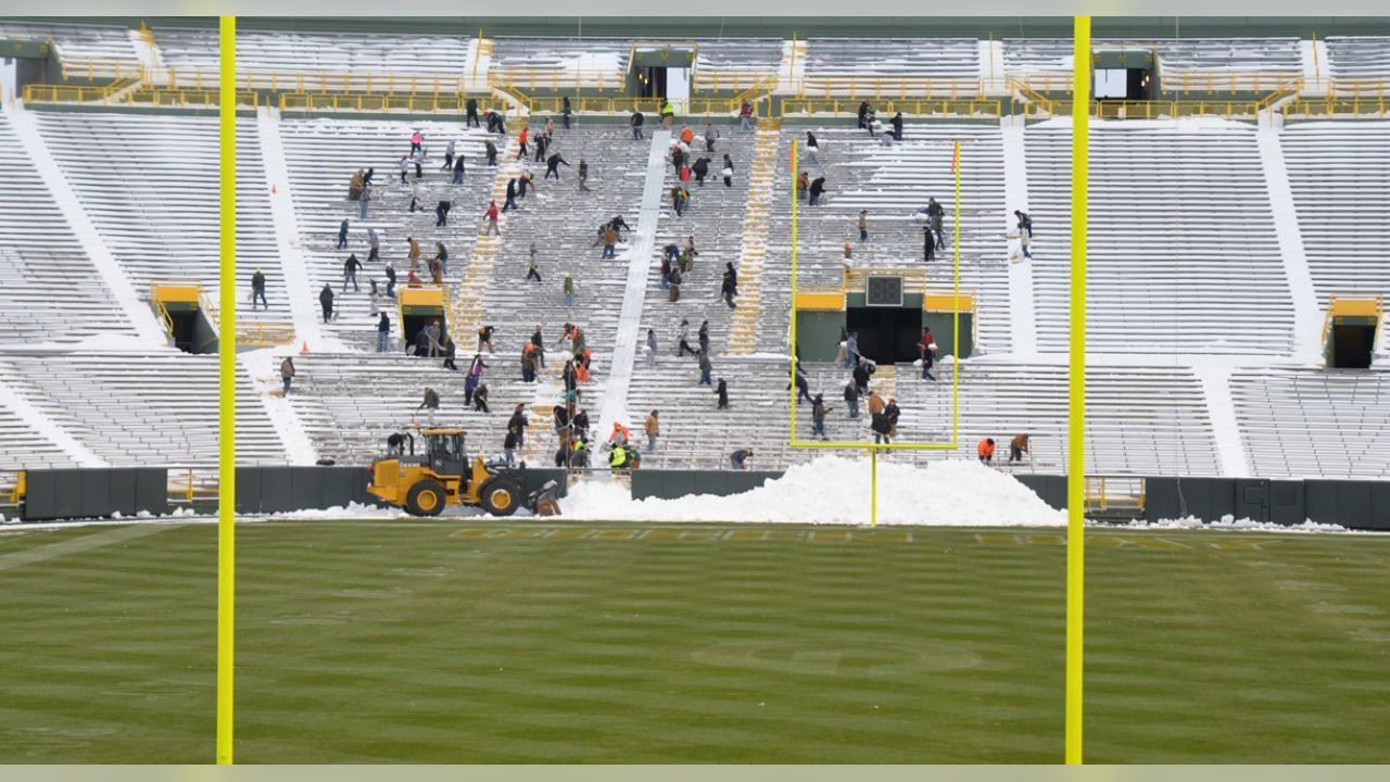 June 25, 2019 - Green Bay, Wisconsin, USA: Historic Lambeau Field, Home Of  The Green Bay Packers And Also Known As The Frozen Tundra Stock Photo,  Picture and Royalty Free Image. Image 125543657.