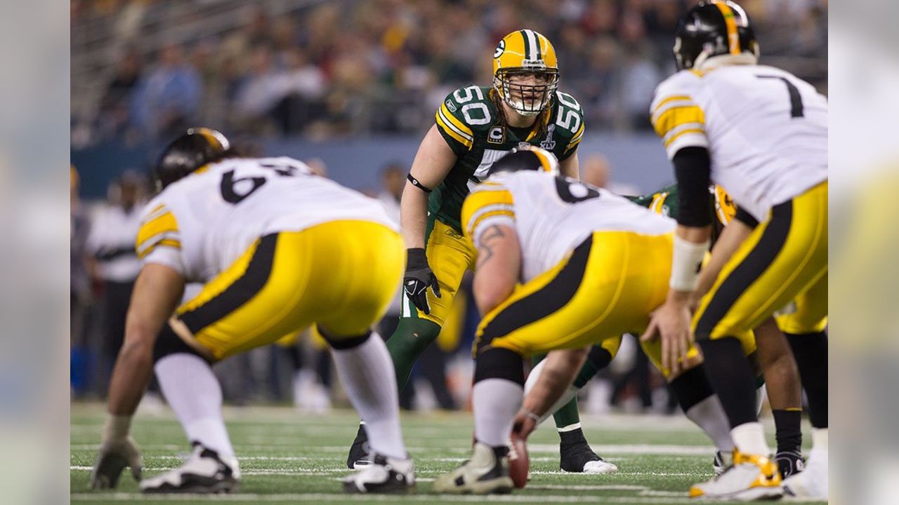 LB A.J. Hawk retires as a Packer