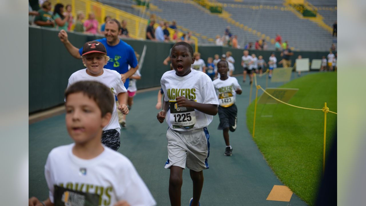 Run around Lambeau: Packers 5K and Kids Run kicks off tonight