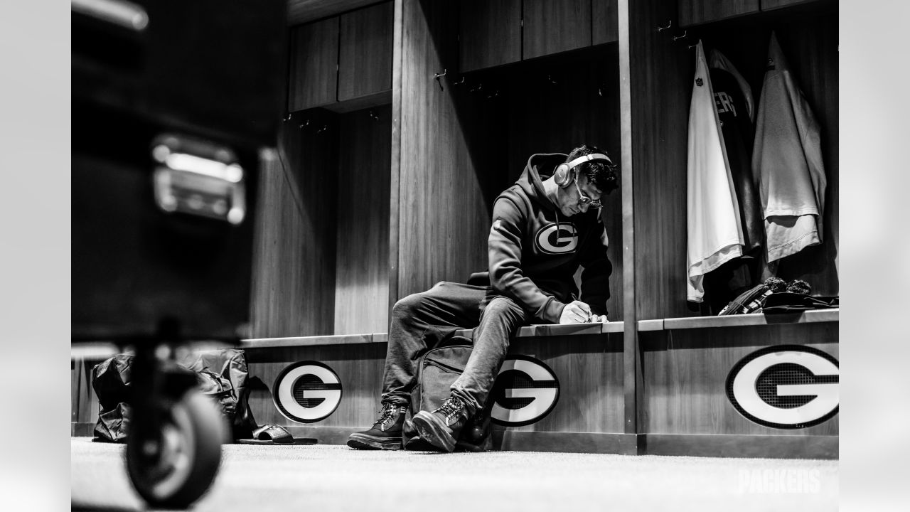 Tie leaves Packers' locker room with mixed emotions