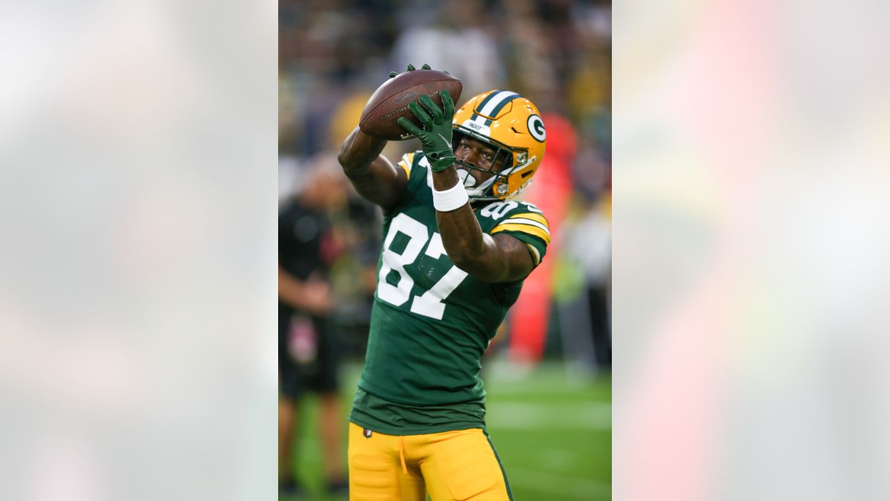 A Green Bay Packers fan before their game against the Chicago Bears Sunday,  Sept. 18, 2022, in Green Bay, Wis. (AP Photo/Jeffrey Phelps Stock Photo -  Alamy