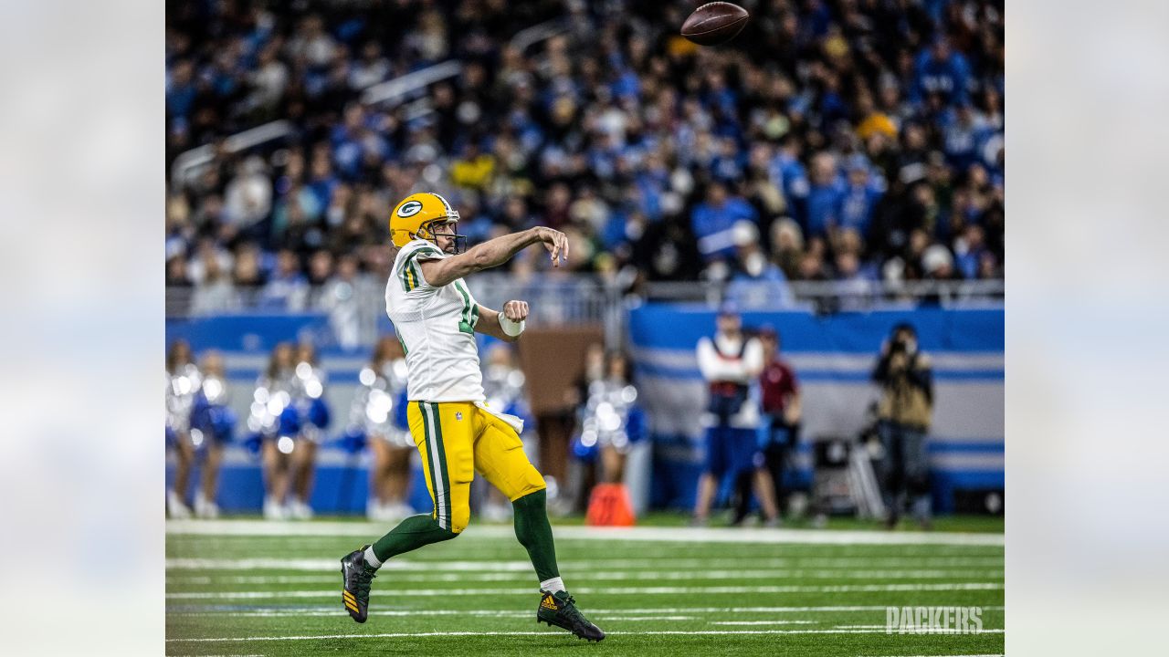 Packers vs Lions Hail Mary - Aaron Rodgers - Green Bay Press Gazette  Newspaper