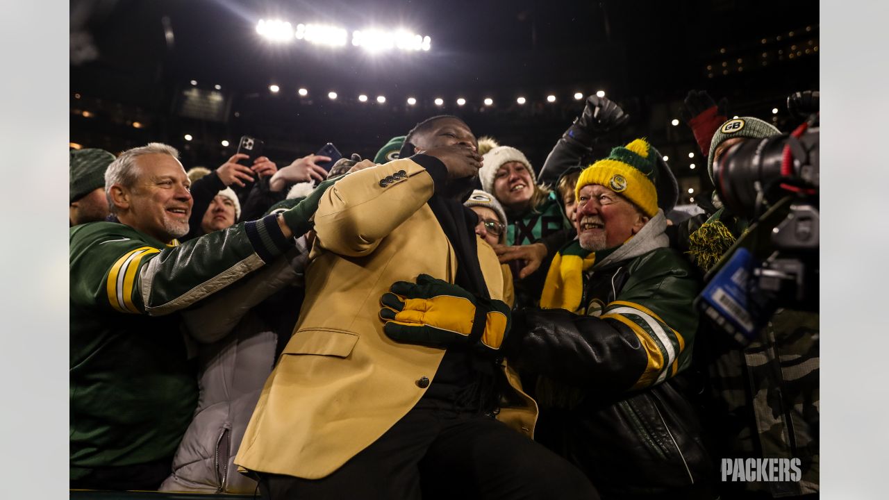 LeRoy Butler's name unveiled on the Lambeau Field façade