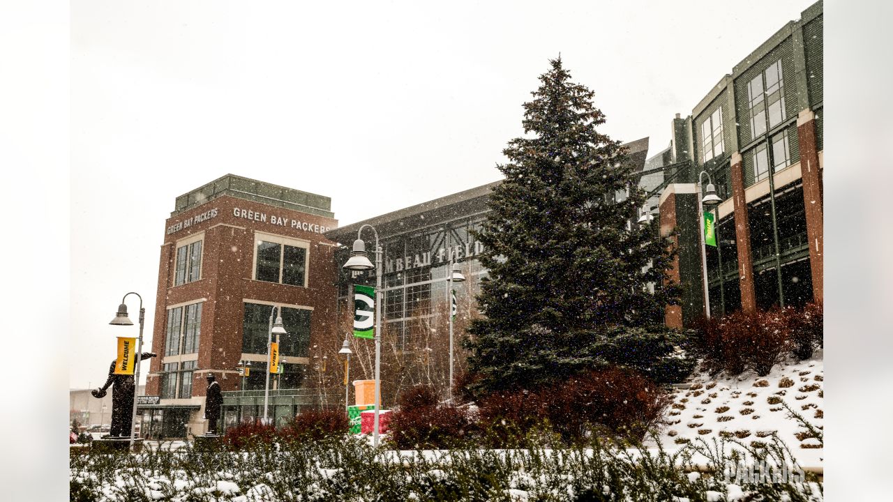 Green Bay Packers - Snow place like home for the holidays! ☃️ #GoPackGo