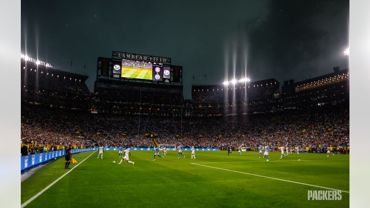 Finishing touches put on Lambeau Field for historic soccer match