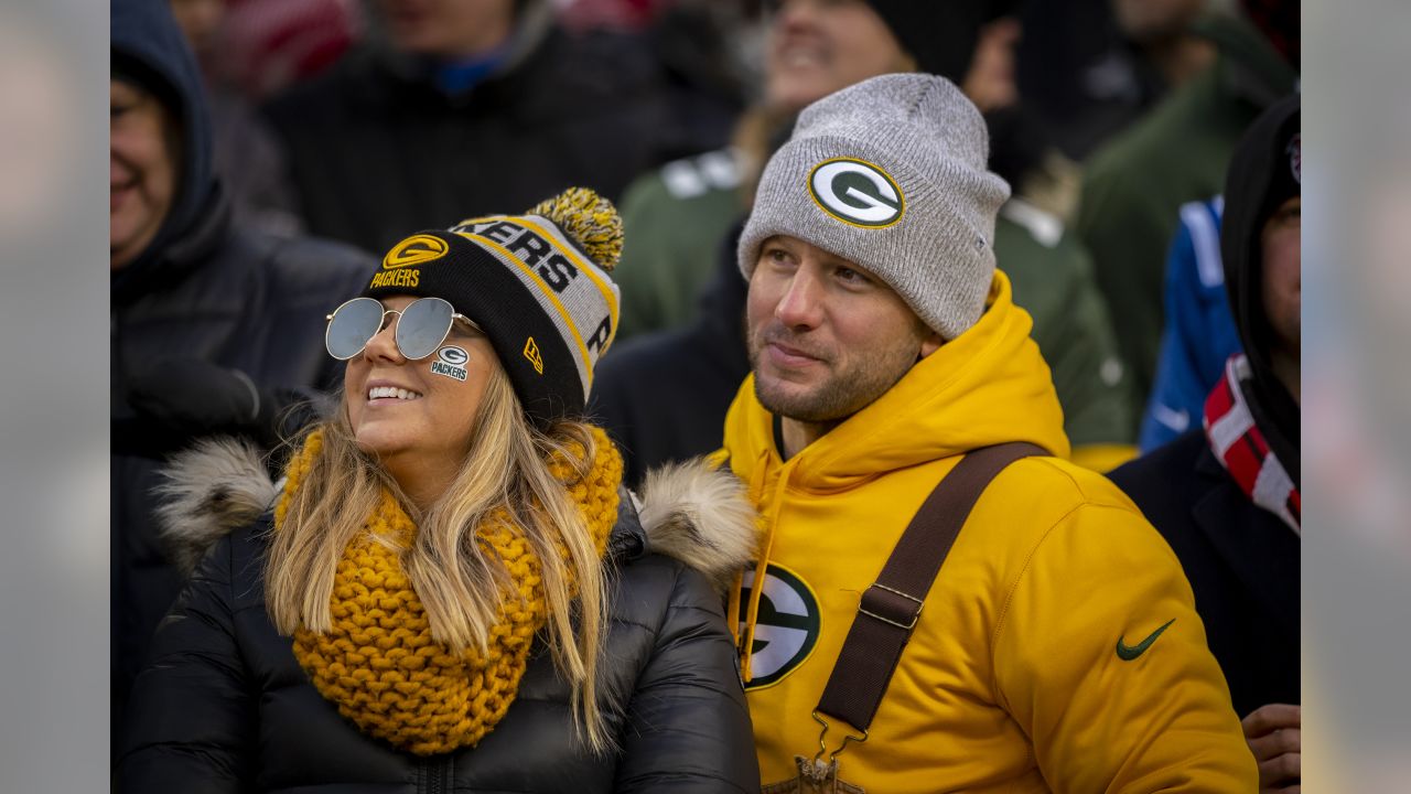 Green Bay Packers - Overall, we really like your outfit