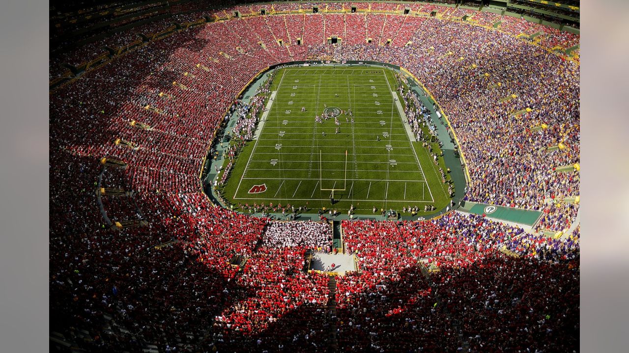 Lambeau Field welcomes LSU, Wisconsin in historic college football game