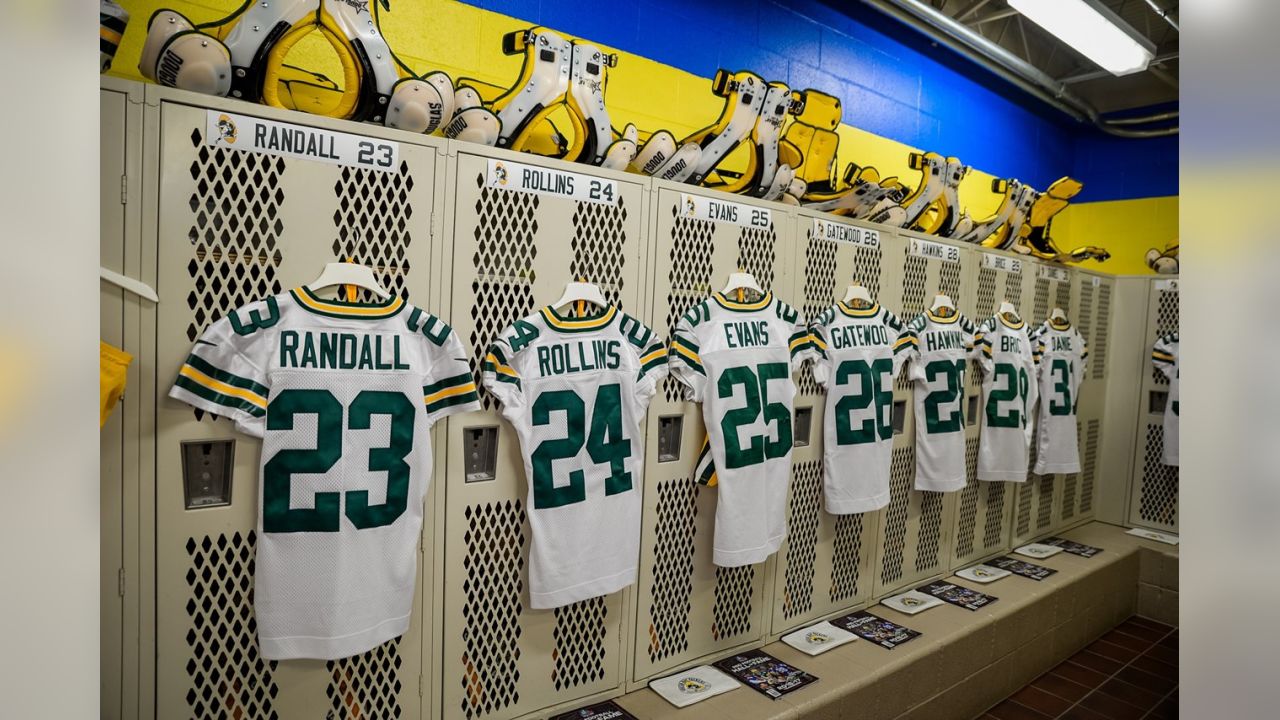 Behind-the-scenes photos of Packers locker room